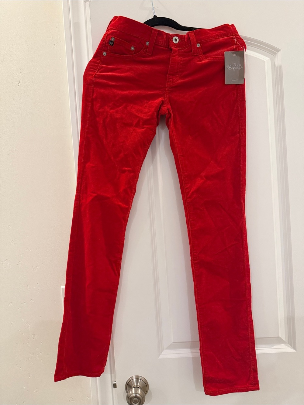 NWT AG Stevie slim straight corduroy red 26